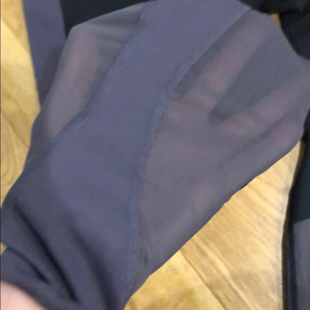 Fabletics Yoga Pants - Picture 4 of 5